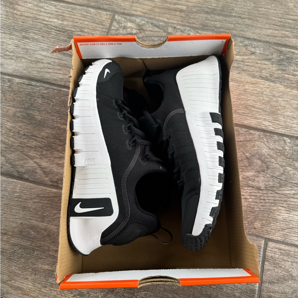 Brand New Nike Free Metcon 6 Black/White Women's Workout Shoes FJ7126-001 - Picture 9 of 10